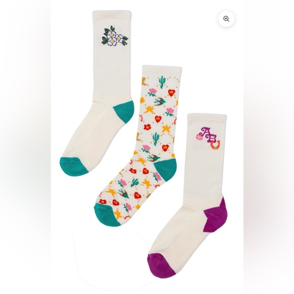 Agua Bendita Three Pack of Socks - Picture 3 of 8